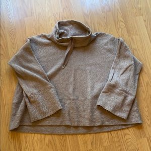 Lululemon retreat pullover worn once